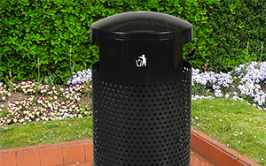 Landscape 40 Gallon Waste Receptacle