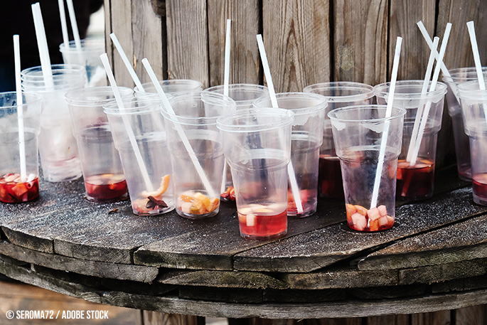 How Restaurants Can Reduce Reliance on Single-Use Plastic Straws